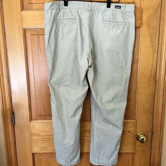 Patagonia size 40 x 30 organic cotton tan chino pants. Faded stain on knee. - Picture 2 of 6